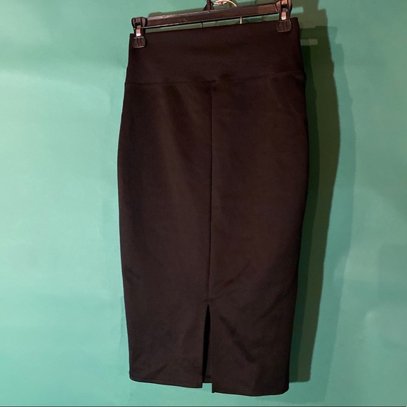 I’m In Love With Derek Black Pencil Skirt - Picture 2 of 5